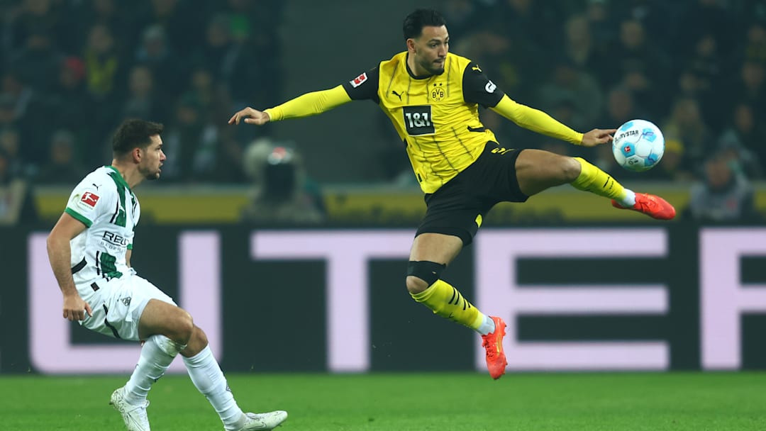 Borussia Mönchengladbach v Borussia Dortmund - Bundesliga