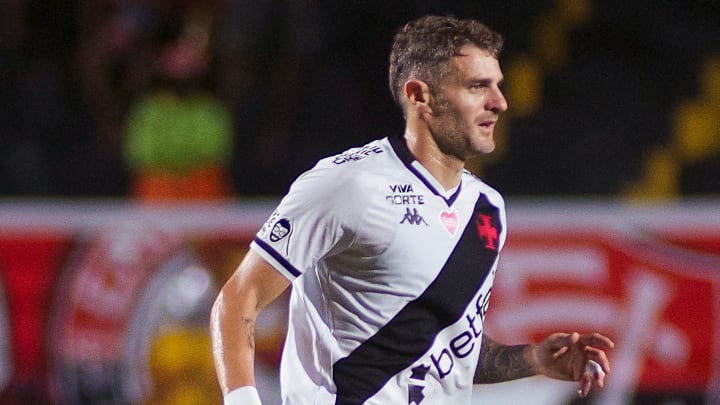 Vegetti segue sendo a principal referência técnica no Vasco Vegetti segue sendo a principal referência técnica no Vasco