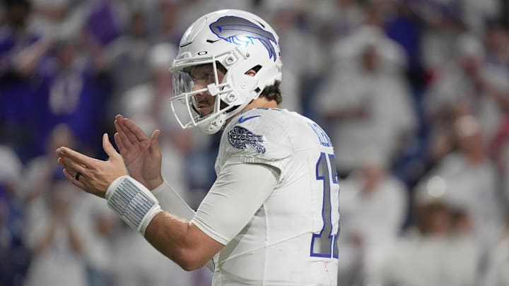 Bills quarterback Josh Allen rallies the offense against the Patriots in Week 5.
