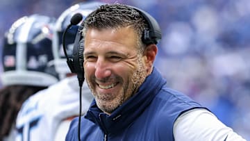 Tennessee Titans v Indianapolis Colts