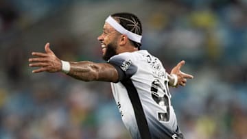 Memphis Depay havia feito gol de falta contra o Athletico-PR em Itaquera