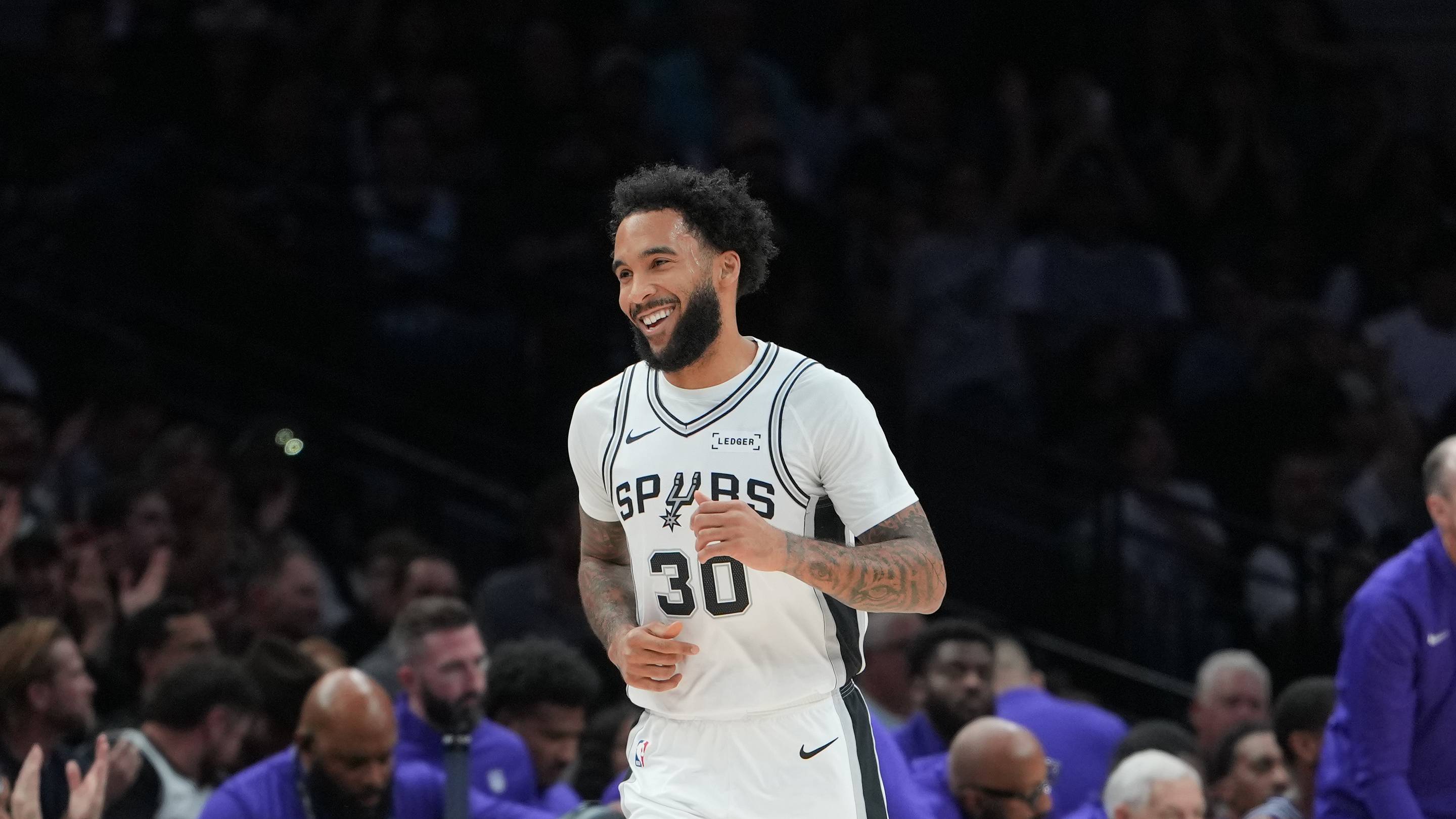 Wemby, Champagnie Key Dominant Spurs Offense in Blowout Over Kings