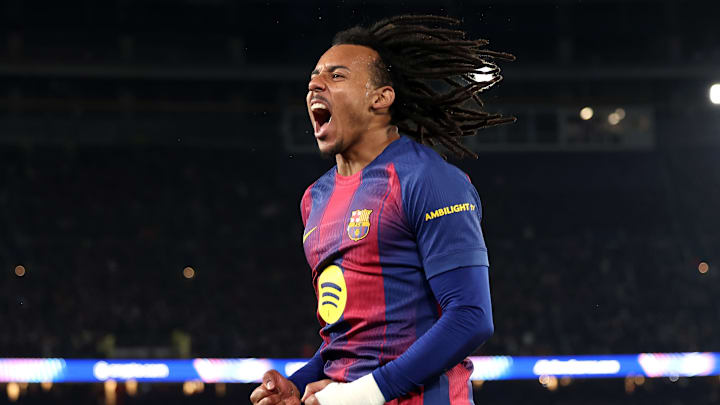 Koundé firmó un doblete decisivo que permitió al Barça remontar al Eintracht y celebrar su vuelta a la Champions en el Camp Nou.