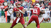  Arkansas Razorbacks quarterback Taylen Green (10) passes during the third quarter against the Auburn Tigers at Donald W. Reynolds Razorback Stadium. Auburn won 33-24.