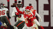 Chiefs y Buccaneers protagonizarán el duelo de domingo por la noche