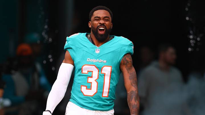Miami Dolphins running back Raheem Mostert (31)
