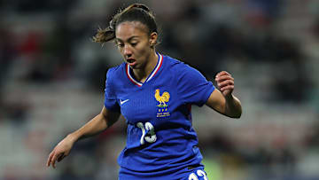 Les Bleues de Selma Bacha se lancent en Ligue des Nations féminine.