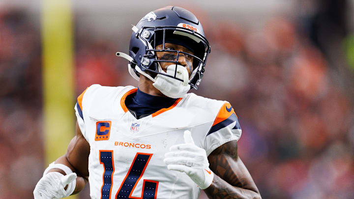 Denver Broncos v Las Vegas Raiders - NFL 2025