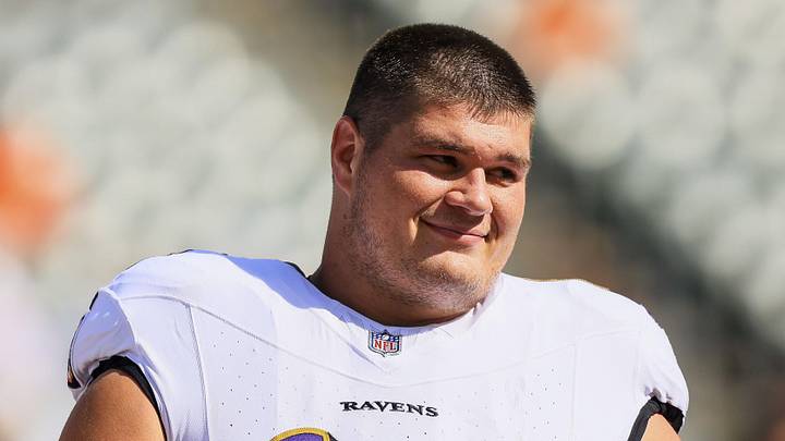 Ravens center Tyler Linderbaum