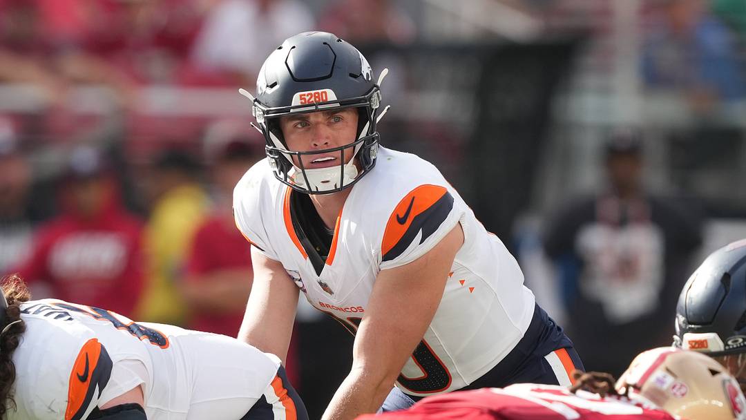 Oct 4, 2026; Santa Clara, California, USA; Denver Broncos quarterback Bo Nix (10) during the third quarter against the San Francisco 49ers at Levi's Stadium. Mandatory Credit: Darren Yamashita-Imagn Images
