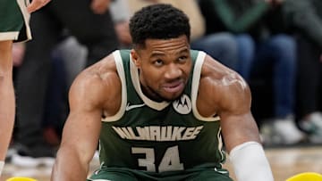 Detroit Pistons v Milwaukee Bucks