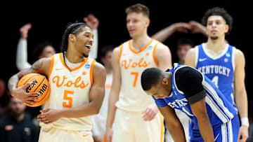 Kentucky v Tennessee