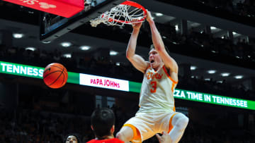 Tennessee guard Dalton Knecht (3) dunks the ball during a NCAA game at Thompson-Boling Arena at Food