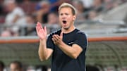 Julian Nagelsmann am Seitenrand bei der Partie gegen Nordirland