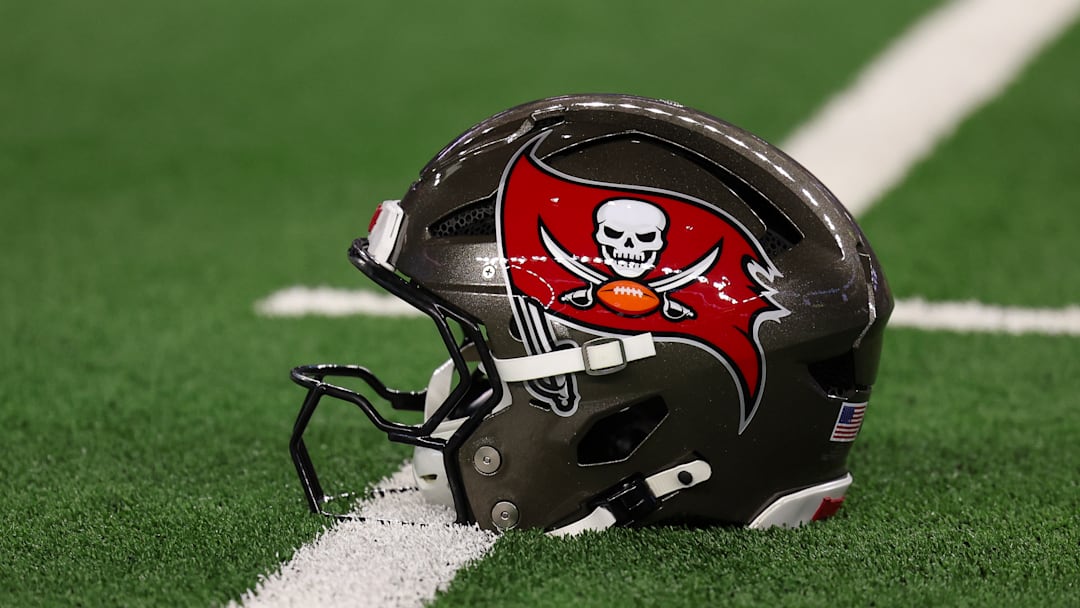 The Tampa Bay Buccaneers made a move to add some offensive line help after losing Tristan Wirfs to an injury.  