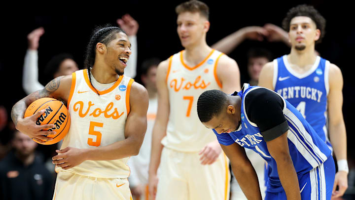 Kentucky v Tennessee