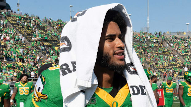 Oregon Ducks Dan Lanning Evan Stewart Dakorien Moore Dante Moore Injury Update Gary Bryant Jr. College Football Playoff Big10