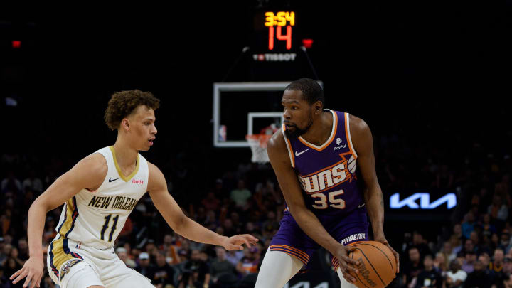 Apr 7, 2024; Phoenix, Arizona, USA;  Phoenix Suns forward Kevin Durant (35) matches up against New Orleans Pelicans guard Dyson Daniels (11) during the second half at Footprint Center. Mandatory Credit: Allan Henry-USA TODAY Sports