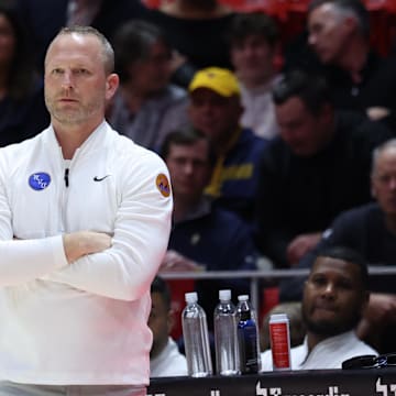Darian DeVries went 19-13 during his first season in charge at West Virginia.