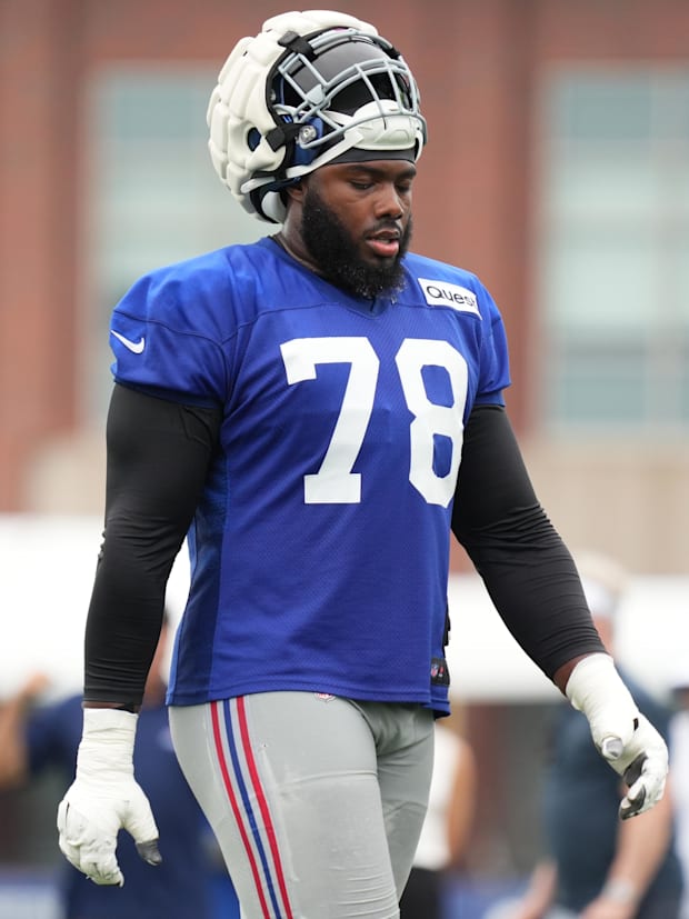 New York Giants offensive tackle Andrew Thomas (78).