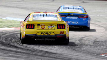 Joey Logano, Team Penske, Denny Hamlin, Joe Gibbs Racing, NASCAR