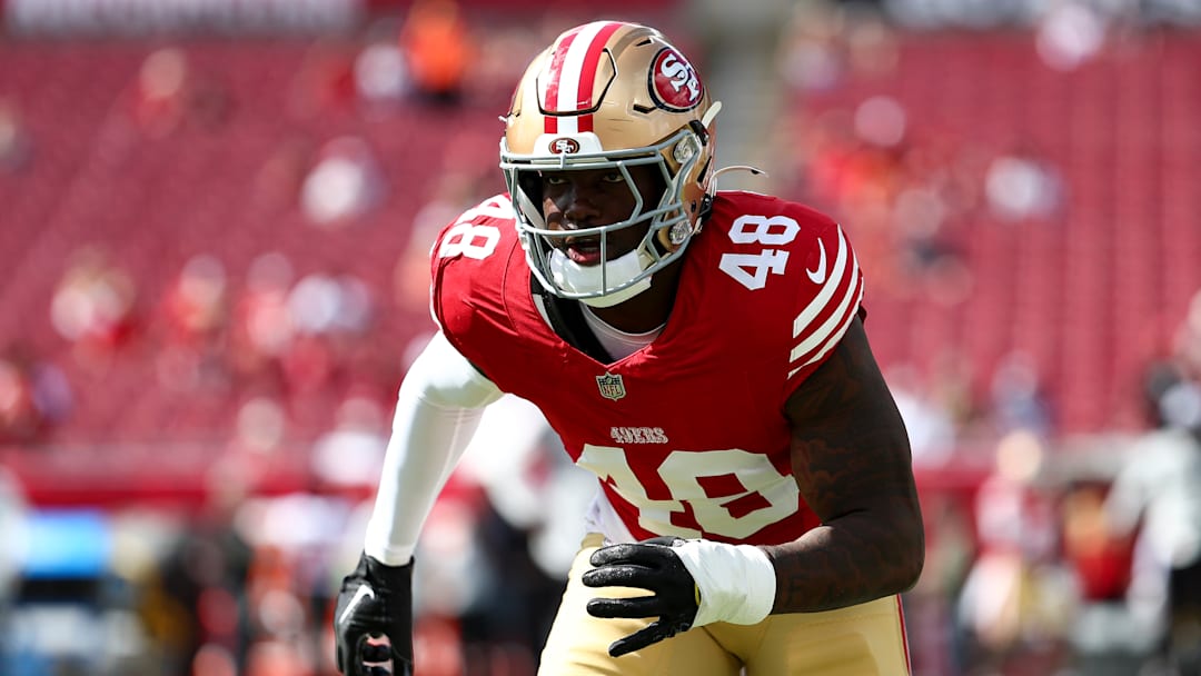 San Francisco 49ers linebacker Tatum Bethune (48)
