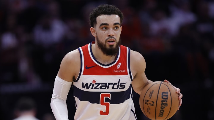 Tyus Jones se ha convertido en una opción para los Lakers