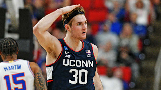 Liam McNeeley, UCon