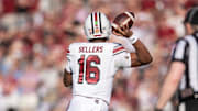 Dec 31, 2024; Orlando, FL, USA; South Carolina Gamecocks quarterback LaNorris Sellers (16) throws the ball against the Illinois Fighting Illini in the first quarter at Camping World Stadium. Mandatory Credit: Jeremy Reper-Imagn Images