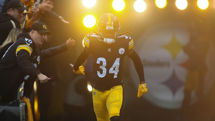 Terrell Edmunds of the Pittsburgh Steelers runs out of the tunnel after being introduced prior to the start of the game against the New York Jets at Acrisure Stadium in Pittsburgh, PA on October 2, 2022.

Pittsburgh Steelers Vs New York Jets Week 4