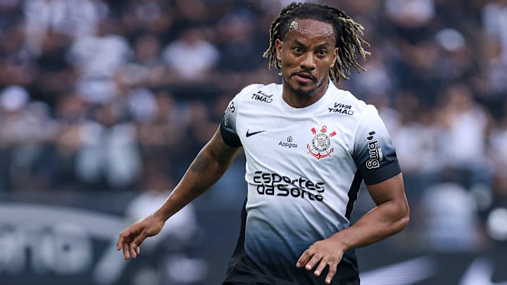 Meio-campista não tem presença garantida na equipe Meio-campista não tem presença garantida na equipe