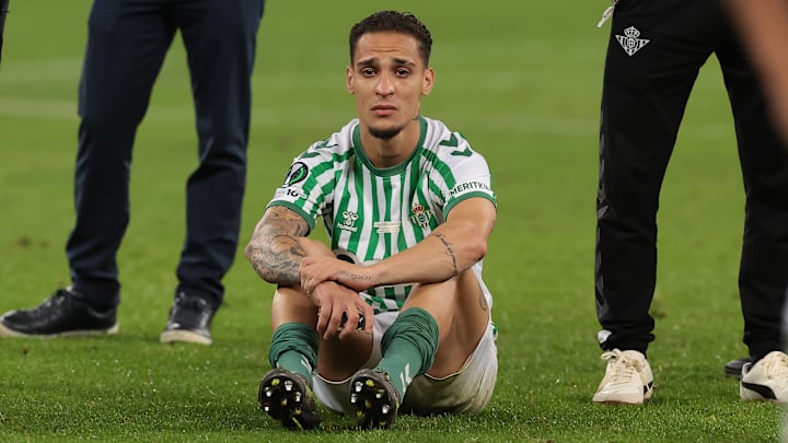 Antony will now return to parent club Manchester United.