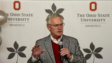 Former Ohio State coach Jim Tressel addressed nearly 400 fans Monday during the Buckeye Bash for Richland County Alumni.