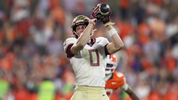 Duce Robinson separating from the Clemson defense