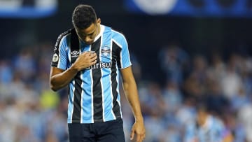 Gustavo Martins será multado pela expulsão diante do Atlético-MG.