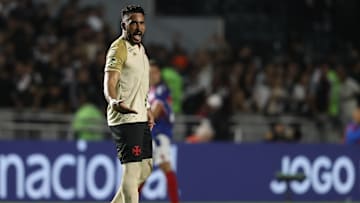 Payet ficou no banco de reservas nas últimas partidas do Vasco da Gama