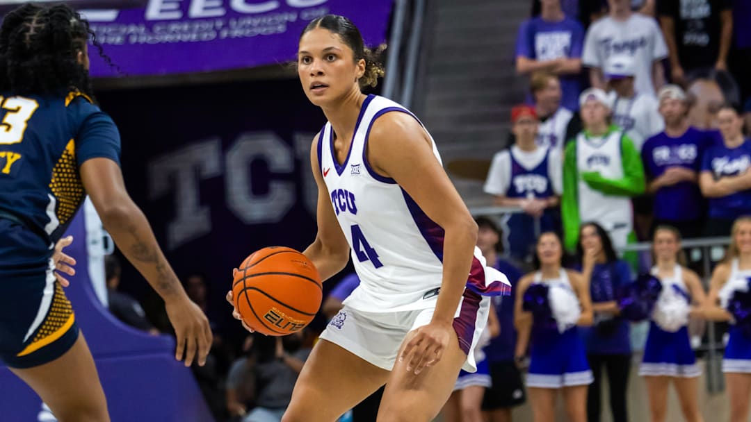 Donovyn Hunter and the Horned Frogs will play No. 10 NC State on Sunday. 