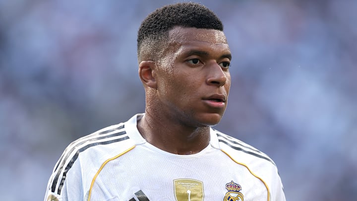 Kylian Mbappé porte désormais le numéro 10 au Real Madrid. Kylian Mbappé porte désormais le numéro 10 au Real Madrid.