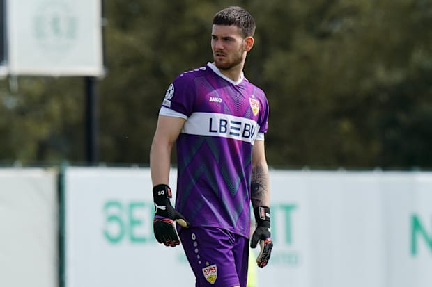 เดนนิส ไซเมน เดนนิส ไซเมน