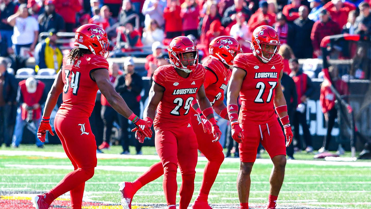 Louisville Ranked No. 28 in PFF's 2024 Preseason Power Rankings