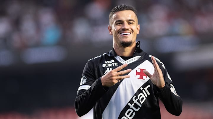 Philippe Coutinho foi destaque no 6 x 0 do Vasco no Morumbis 