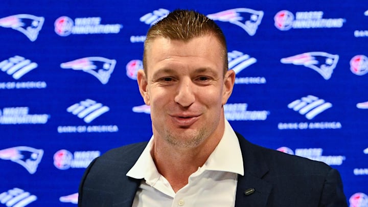 Rob Gronkowski will need a very specific scenario brought to him in order to return to the NFL. Rob Gronkowski will need a very specific scenario brought to him in order to return to the NFL.