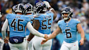 Tennessee Titans place kicker Joey Slye (6) celebrates his field goal against the Los Angeles Chargers during the fourth quarter at Nissan Stadium in Nashville, Tenn., Sunday, Nov. 2, 2025.