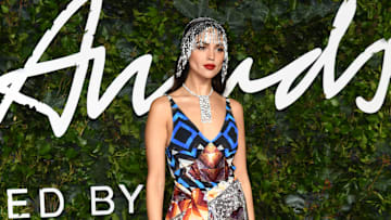 Eiza Gonzalez en la Alfombra Roja de The Fashion Awards 2021 