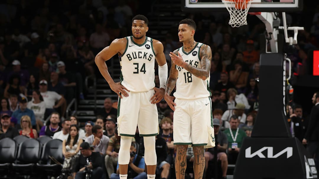 Milwaukee Bucks v Phoenix Suns