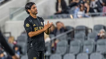 Carlos Vela podría salir de LAFC