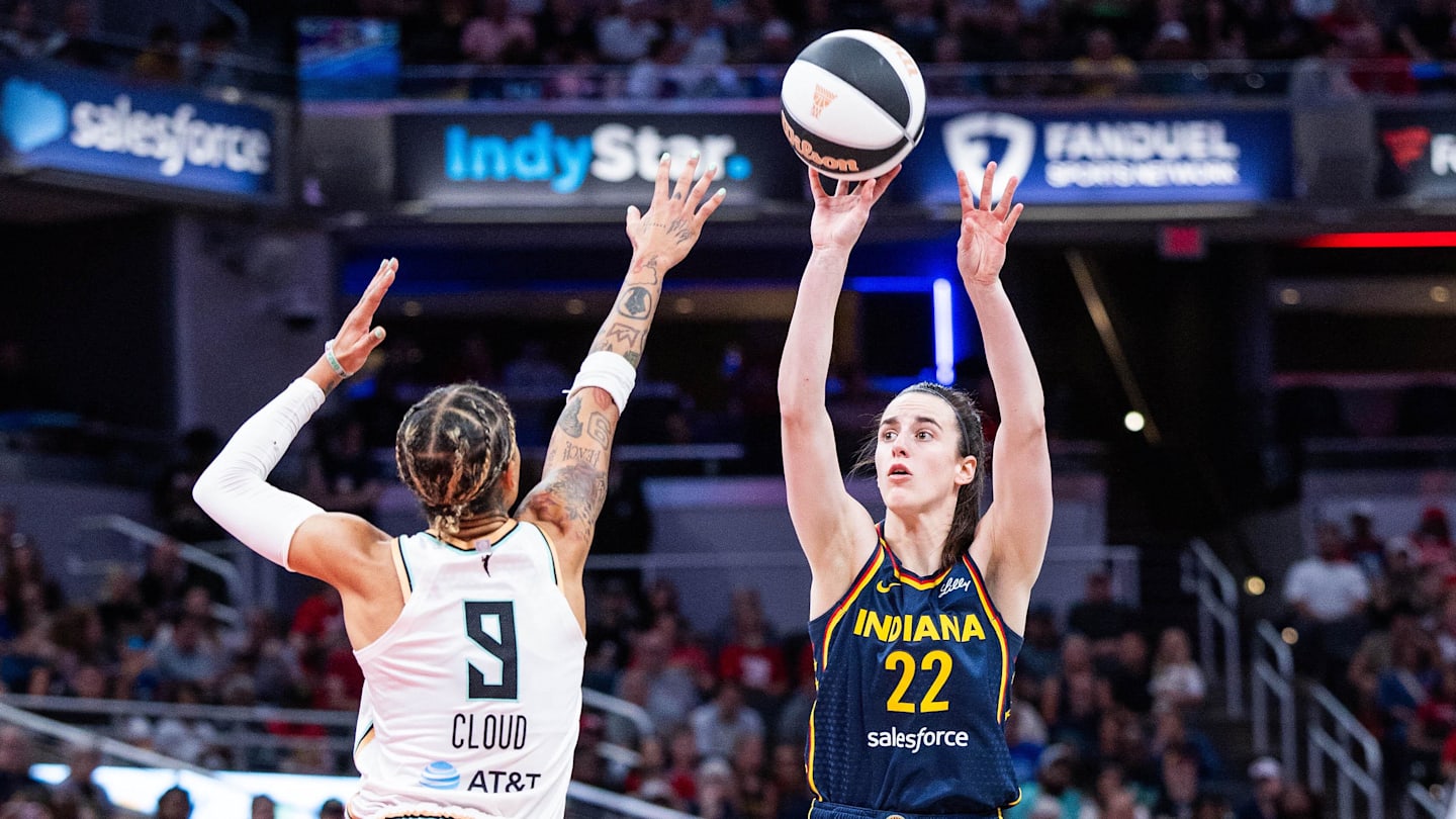 One Stat Shows How Absurd Caitlin Clark’s Three-Pointers Were in Win vs. Liberty