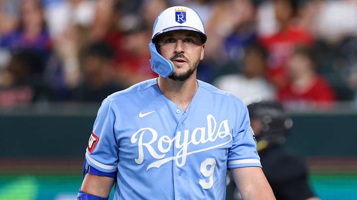 May 30, 2026; Arlington, Texas, USA; Kansas City Royals first baseman Vinnie Pasquantino (9) heads back to the dugout after striking out during the sixth inning against the Texas Rangers at Globe Life Field. Mandatory Credit: Andrew Dieb-Imagn Images