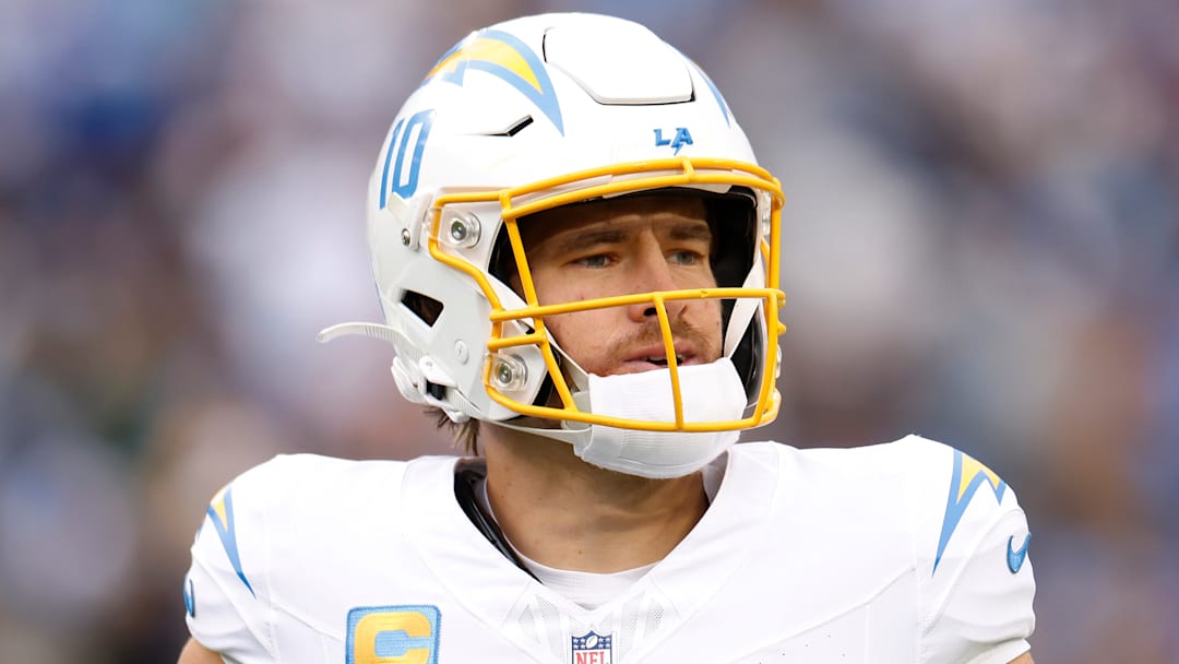 Los Angeles Chargers v Tennessee Titans