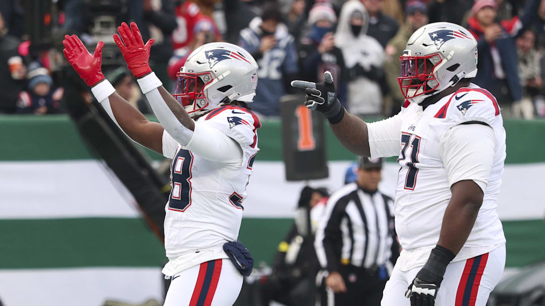 Patriots running back Rhamondre Stevenson (left) has seen some sharp money come in on him in Vegas.